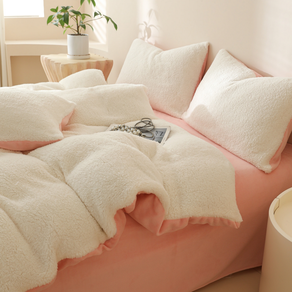 91家纺网 家纺一手货源 找家纺 （总）眠博士 2025新款A类泰迪绒牛奶绒纯色四件套