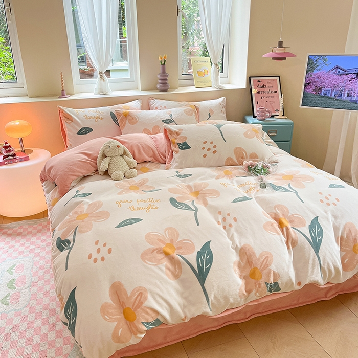 91家纺网 家纺一手货源 找家纺 雅居纺家纺 2025新款高克重牛奶绒印花四件套 浪漫花香