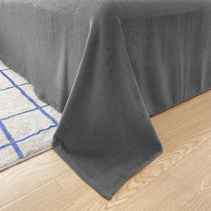 91家纺网 家纺一手货源 找家纺 雅居纺家纺 2025新款高克重牛奶绒印花四件套 竖条小花