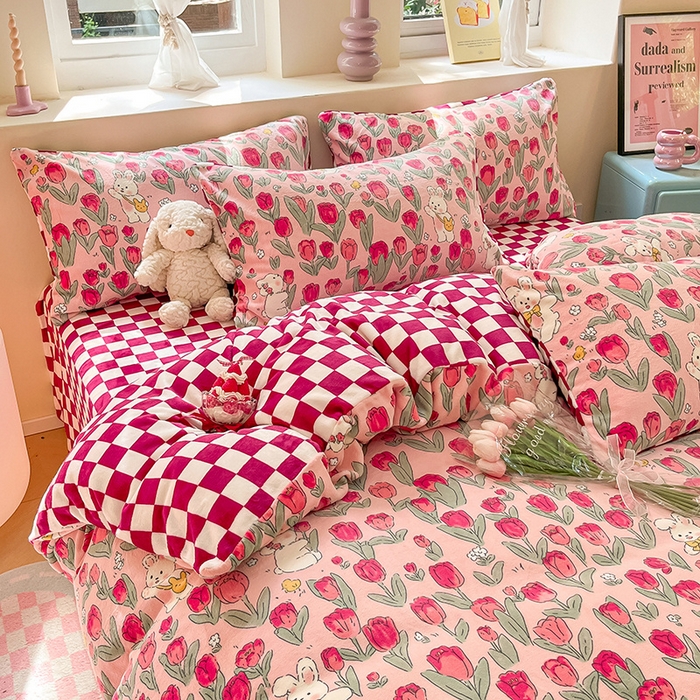 91家纺网 家纺一手货源 找家纺 雅居纺家纺 2025新款高克重牛奶绒印花四件套 休闲小兔