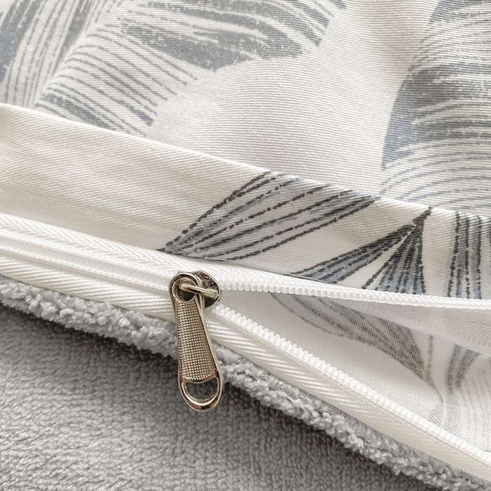 91家纺网 家纺一手货源 找家纺 晨希家居 2025A面40支全棉印花B版高克重牛奶绒棉加绒多规格套件棉加绒  羽毛-灰