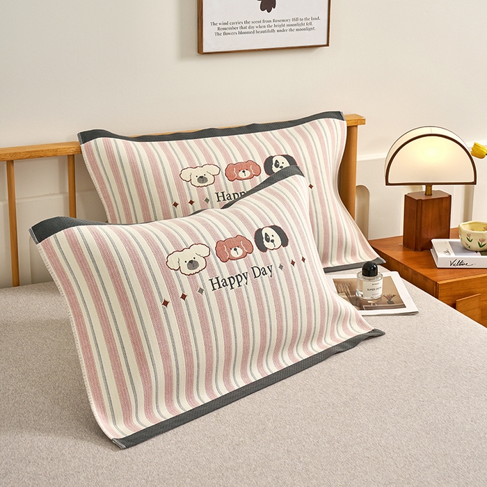 91家纺网 家纺一手货源 找家纺 棠薇家纺 2025新款精梳棉六层纱单枕巾 枕巾单件 快乐园灰边