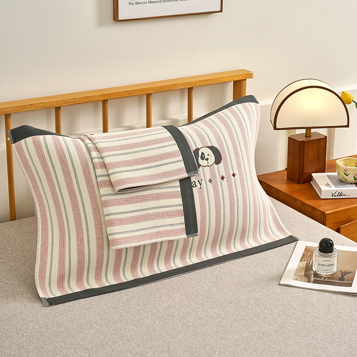 91家纺网 家纺一手货源 找家纺 棠薇家纺 2025新款精梳棉六层纱单枕巾 枕巾单件 快乐园灰边