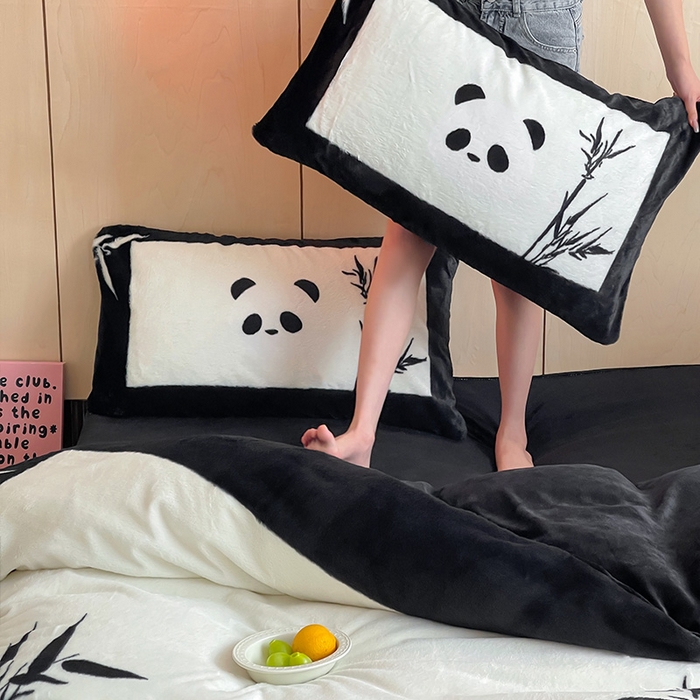 91家纺网 家纺一手货源 找家纺 （总）安哆啦家纺 2025新款兔毛绒大版卡通牛奶绒兔兔绒印花四件套