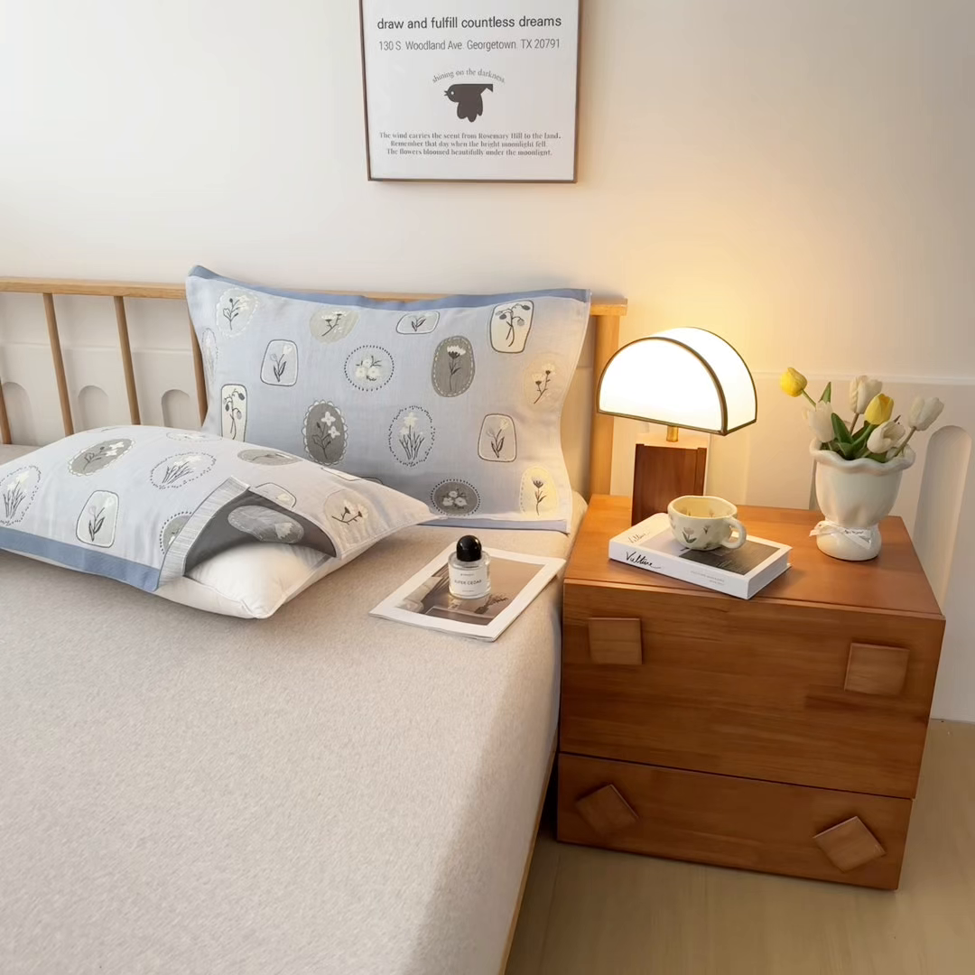 91家纺网 家纺一手货源 找家纺 棠薇家纺 2025新款精梳棉六层纱单枕巾 枕巾单件 诗意蓝