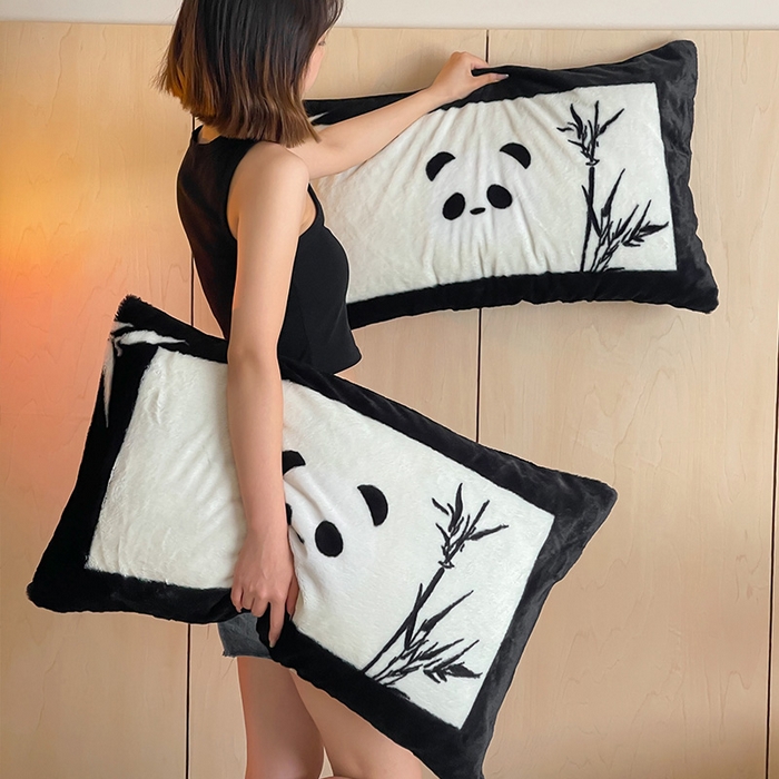 91家纺网 家纺一手货源 找家纺 安哆啦家纺 2025新款兔毛绒大版卡通牛奶绒兔兔绒印花四件套 国风熊猫