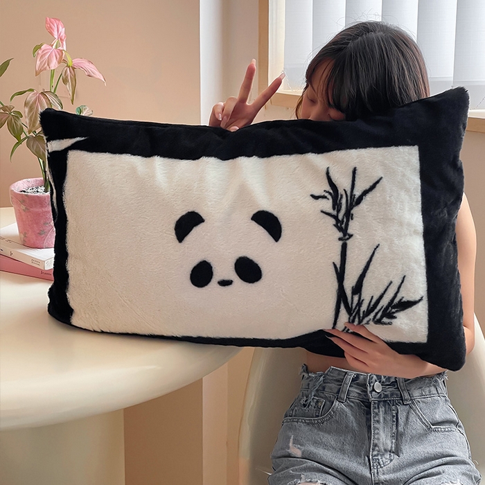 91家纺网 家纺一手货源 找家纺 安哆啦家纺 2025新款兔毛绒大版卡通牛奶绒兔兔绒印花四件套 国风熊猫