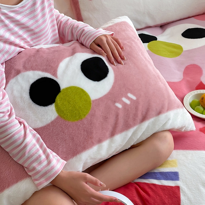 91家纺网 家纺一手货源 找家纺 安哆啦家纺 2025新款兔毛绒大版卡通牛奶绒兔兔绒印花四件套 美味乳酪