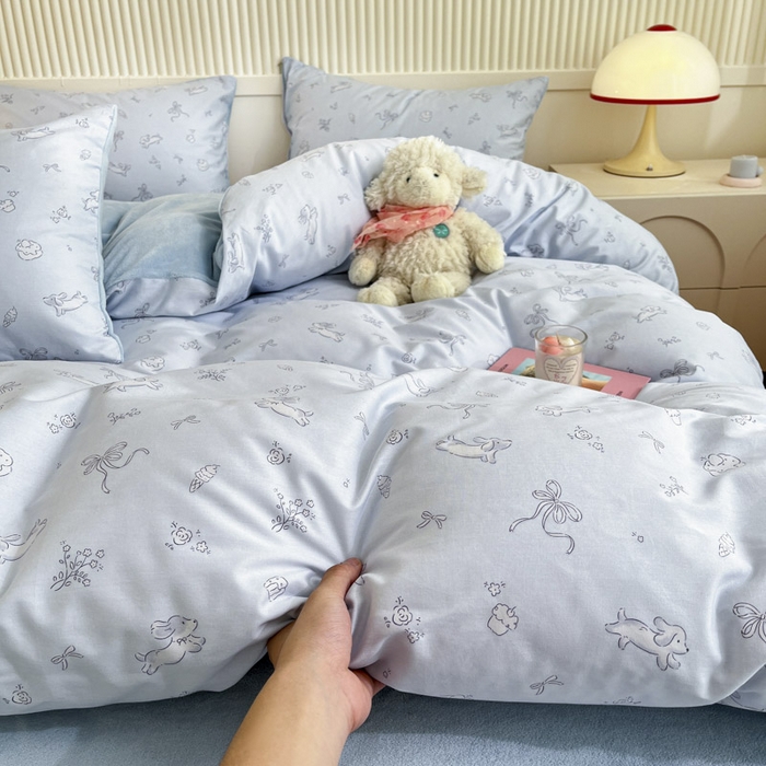 91家纺网 家纺一手货源 找家纺 晨希家居 2025A面40支全棉印花B版高克重牛奶绒棉加绒多规格套件棉加绒 晚风逐梦