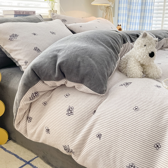 91家纺网 家纺一手货源 找家纺 （总）雅居纺家纺 2025新款高克重牛奶绒印花单被套