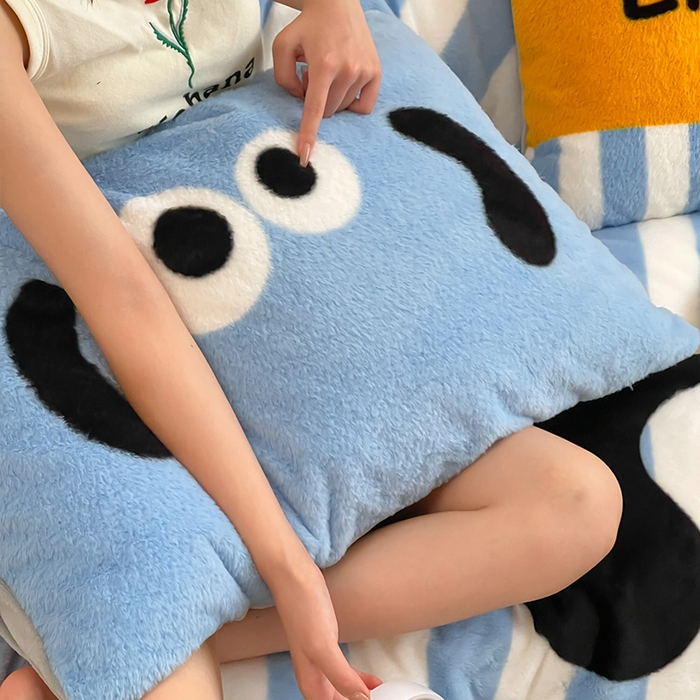 91家纺网 家纺一手货源 找家纺 安哆啦家纺 2025新款兔毛绒大版卡通牛奶绒兔兔绒印花四件套 圣诞狗