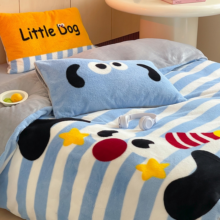 91家纺网 家纺一手货源 找家纺 安哆啦家纺 2025新款兔毛绒大版卡通牛奶绒兔兔绒印花四件套 圣诞狗