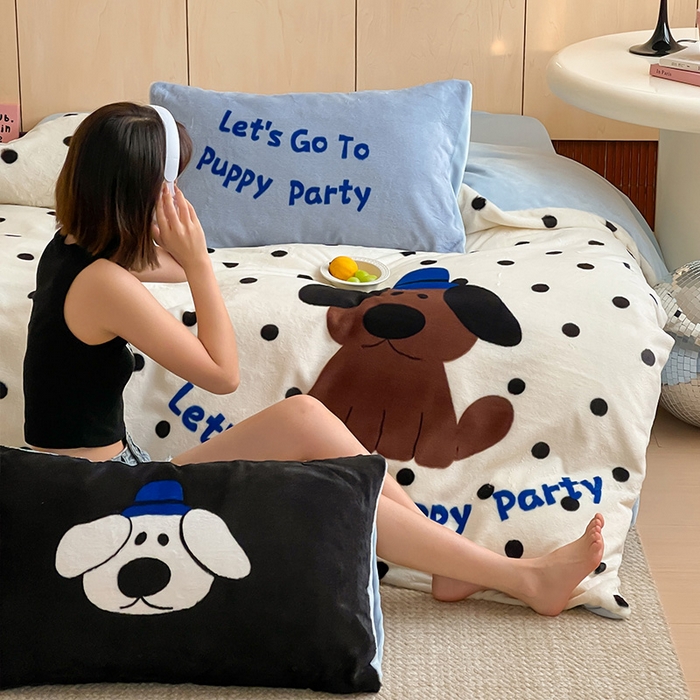 安哆啦家纺 2025新款兔毛绒大版卡通牛奶绒兔兔绒印花四件套 小狗点点