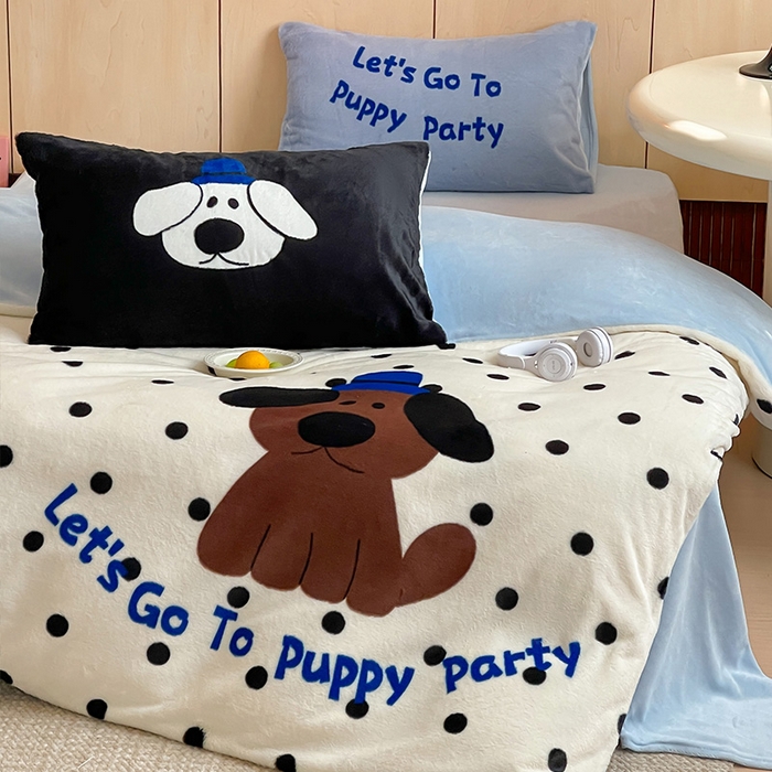 91家纺网 家纺一手货源 找家纺 安哆啦家纺 2025新款兔毛绒大版卡通牛奶绒兔兔绒印花四件套 小狗点点