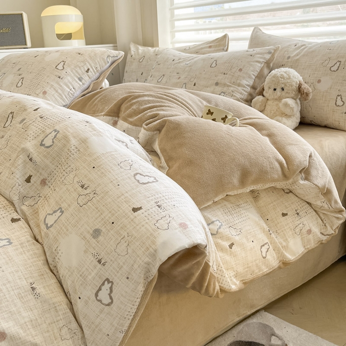 91家纺网 家纺一手货源 找家纺 晨希家居 2025A面40支全棉印花B版高克重牛奶绒棉加绒多规格套件棉加绒-棉野云兔