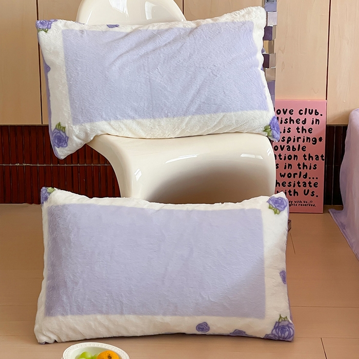 91家纺网 家纺一手货源 找家纺 安哆啦家纺 2025新款兔毛绒大版卡通牛奶绒兔兔绒印花四件套 紫花蝶