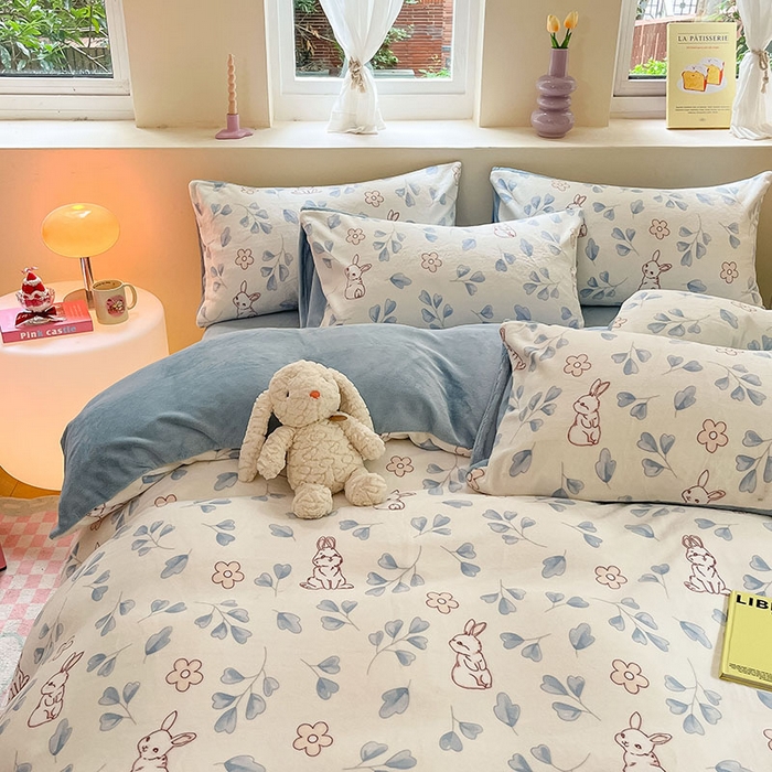 91家纺网 家纺一手货源 找家纺 雅居纺家纺 2025新款高克重牛奶绒印花单被套 乖乖兔