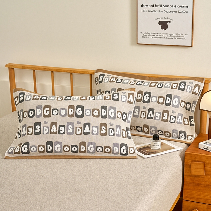 91家纺网 家纺一手货源 找家纺 棠薇家纺 2025新款精梳棉六层纱单枕巾 枕巾单件 字母派咖