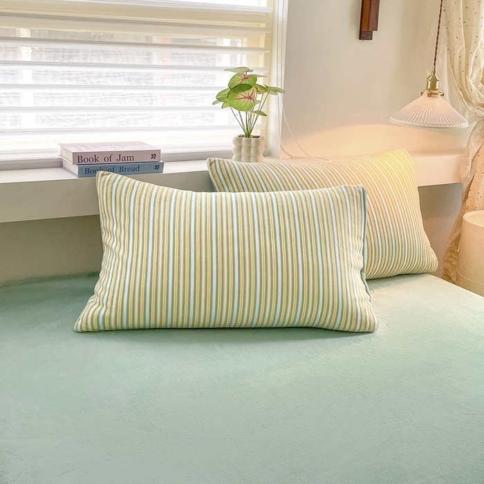 91家纺网 家纺一手货源 找家纺 雅居纺家纺 2025新款高克重牛奶绒印花单被套 简约绿条