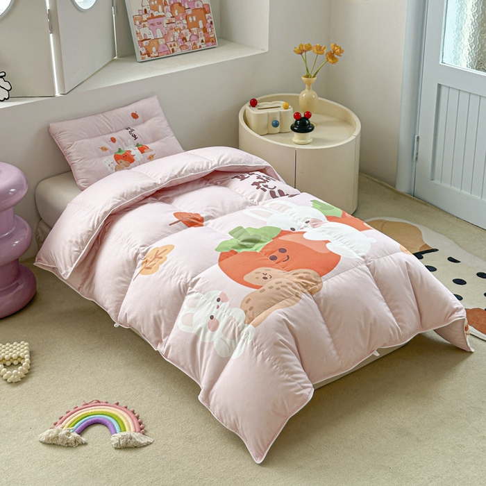 91家纺网 家纺一手货源 找家纺 暖羽屋羽绒馆 2025新款羽绒丝被芯春秋羽毛被儿童羽绒被子白鹅绒被芯婴幼儿园1.5米1.2米冬被 好事发生