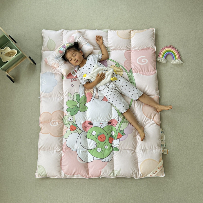 91家纺网 家纺一手货源 找家纺 暖羽屋羽绒馆 2025新款羽绒丝被芯春秋羽毛被儿童羽绒被子白鹅绒被芯婴幼儿园1.5米1.2米冬被 花和伞