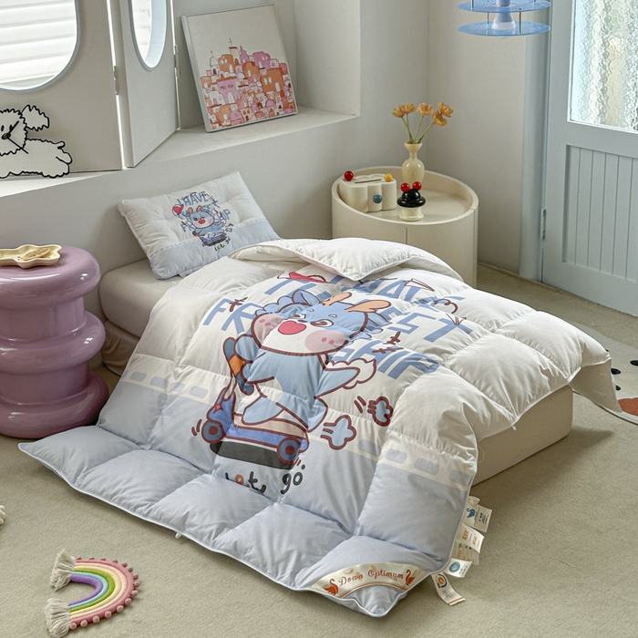 91家纺网 家纺一手货源 找家纺 暖羽屋羽绒馆 2025新款羽绒丝被芯春秋羽毛被儿童羽绒被子白鹅绒被芯婴幼儿园1.5米1.2米冬被 滑板恐龙