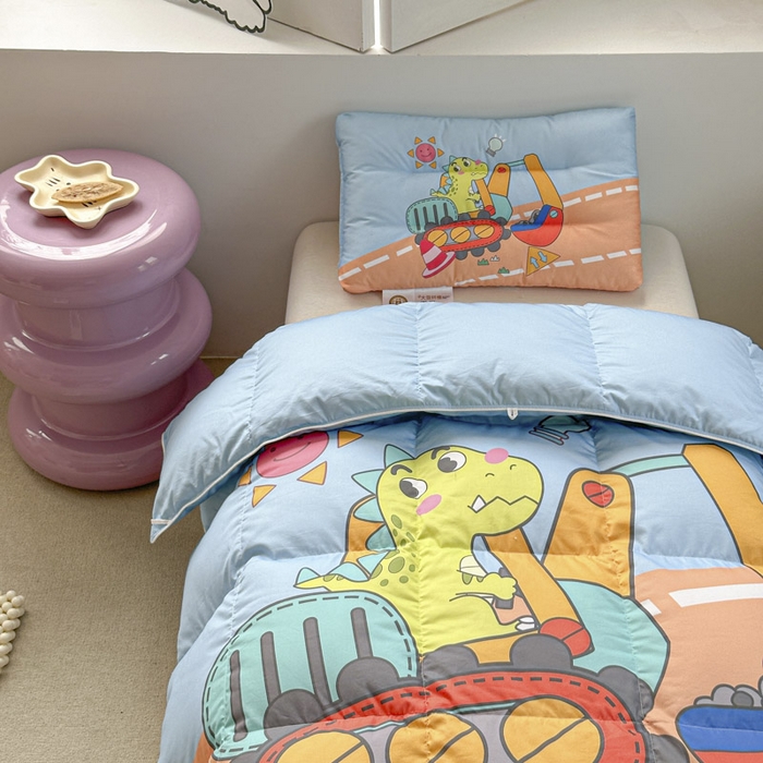 91家纺网 家纺一手货源 找家纺 暖羽屋羽绒馆 2025新款羽绒丝被芯春秋羽毛被儿童羽绒被子白鹅绒被芯婴幼儿园1.5米1.2米冬被 恐龙挖掘机