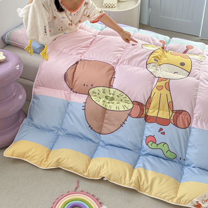 91家纺网 家纺一手货源 找家纺 暖羽屋羽绒馆 2025新款羽绒丝被芯春秋羽毛被儿童羽绒被子白鹅绒被芯婴幼儿园1.5米1.2米冬被 水果鹿鹿