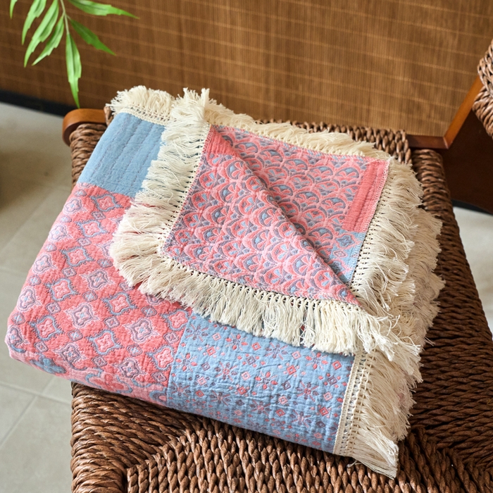 91家纺网 家纺一手货源 找家纺 （总）春皖家纺 2025新款棉麻大提花三层纱多功能盖毯毯子