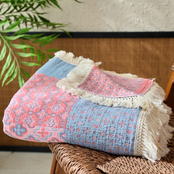 91家纺网 家纺一手货源 找家纺 春皖家纺 2025新款棉麻大提花三层纱多功能盖毯毯子 叠拍