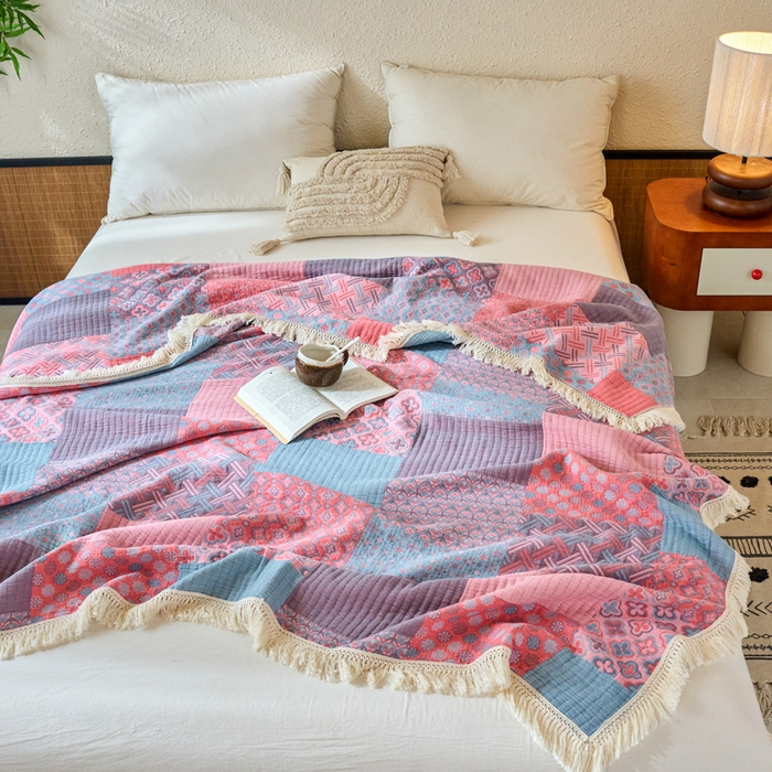 91家纺网 家纺一手货源 找家纺 春皖家纺 2025新款棉麻大提花三层纱多功能盖毯毯子 故里