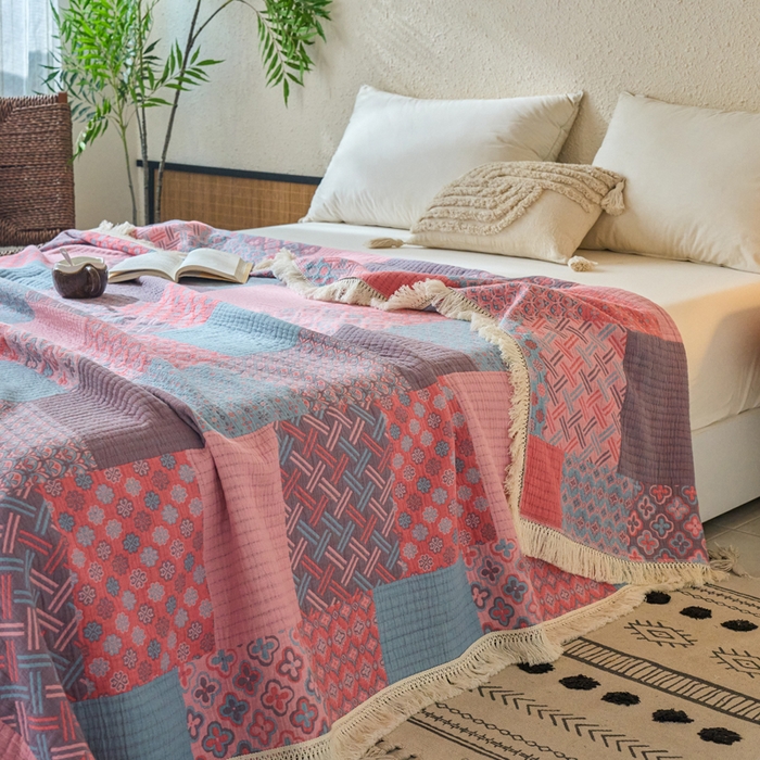 91家纺网 家纺一手货源 找家纺 春皖家纺 2025新款棉麻大提花三层纱多功能盖毯毯子 故里