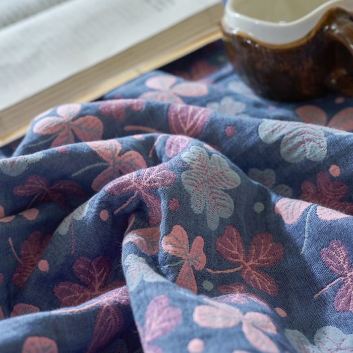 91家纺网 家纺一手货源 找家纺 春皖家纺 2025新款棉麻大提花三层纱多功能盖毯毯子 山舍