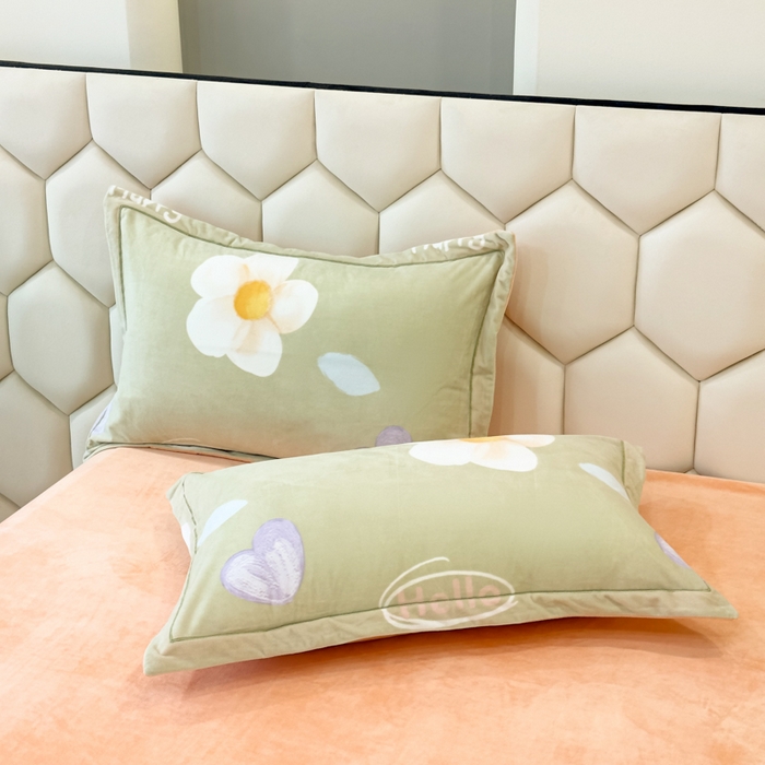 91家纺网 家纺一手货源 找家纺 喜四方 2025新款超细旦婴儿宝宝绒印花四件套 初心-绿