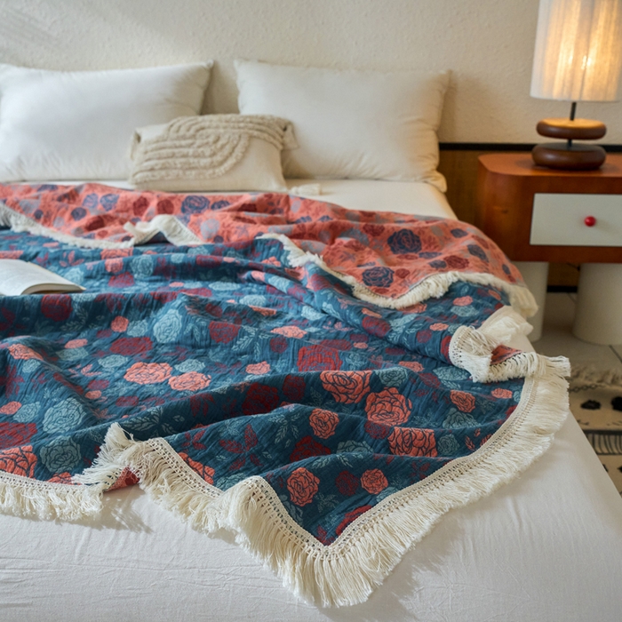 91家纺网 家纺一手货源 找家纺 春皖家纺 2025新款棉麻大提花三层纱多功能盖毯毯子 棠颜