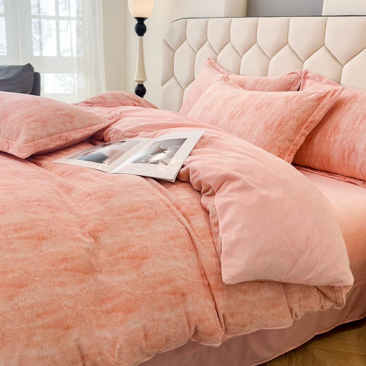 91家纺网 家纺一手货源 找家纺 喜四方 2025新款超细旦婴儿宝宝绒印花四件套 德芙-粉