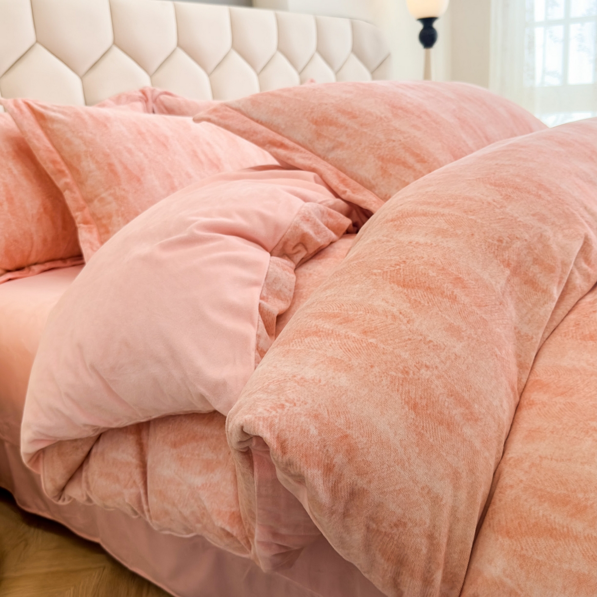 91家纺网 家纺一手货源 找家纺 喜四方 2025新款超细旦婴儿宝宝绒印花四件套 德芙-粉