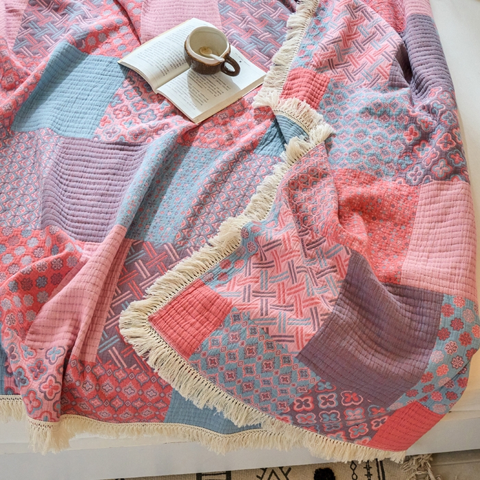 91家纺网 家纺一手货源 找家纺 春皖家纺 2025新款棉麻大提花三层纱多功能盖毯毯子 故里