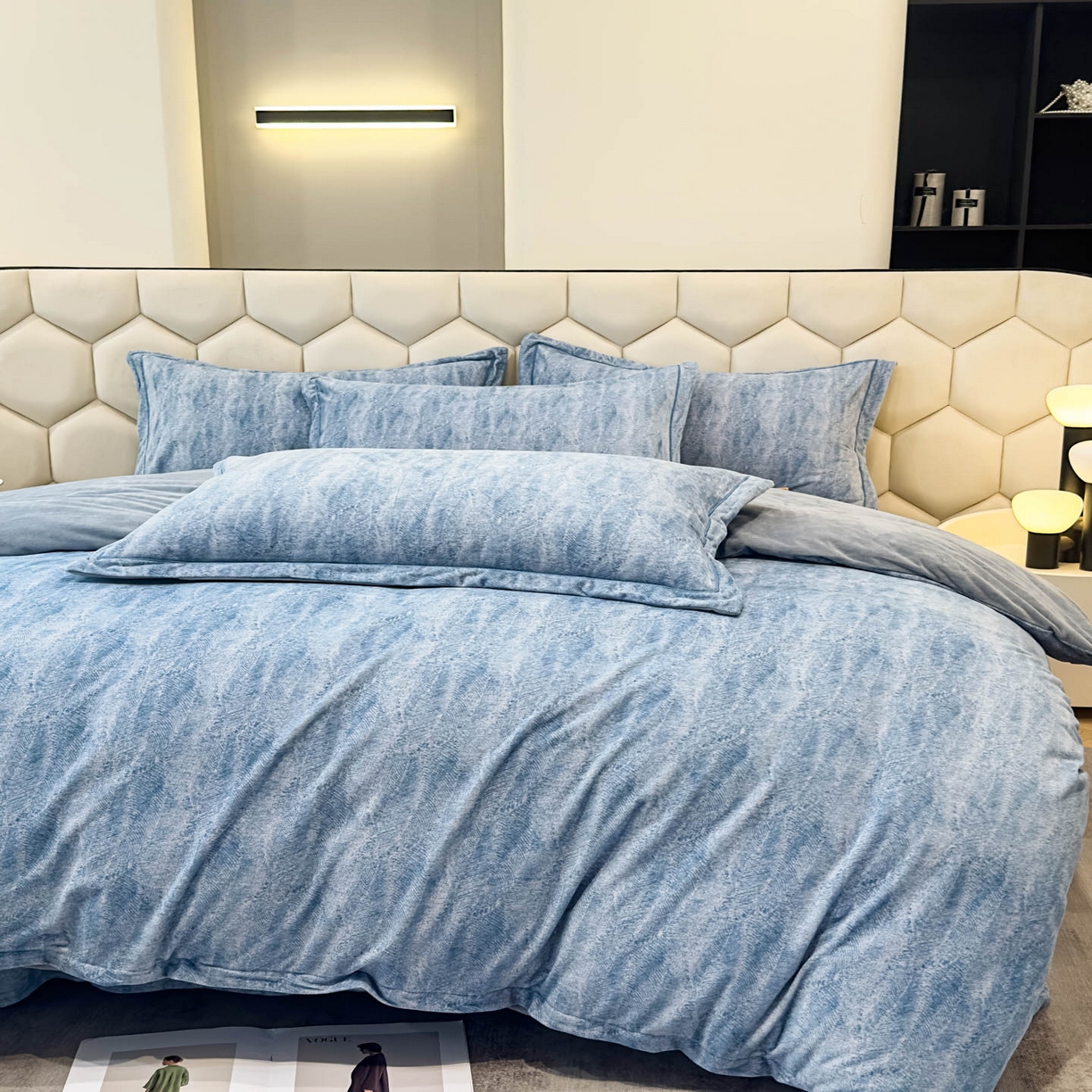 91家纺网 家纺一手货源 找家纺 喜四方 2025新款超细旦婴儿宝宝绒印花四件套 德芙-兰