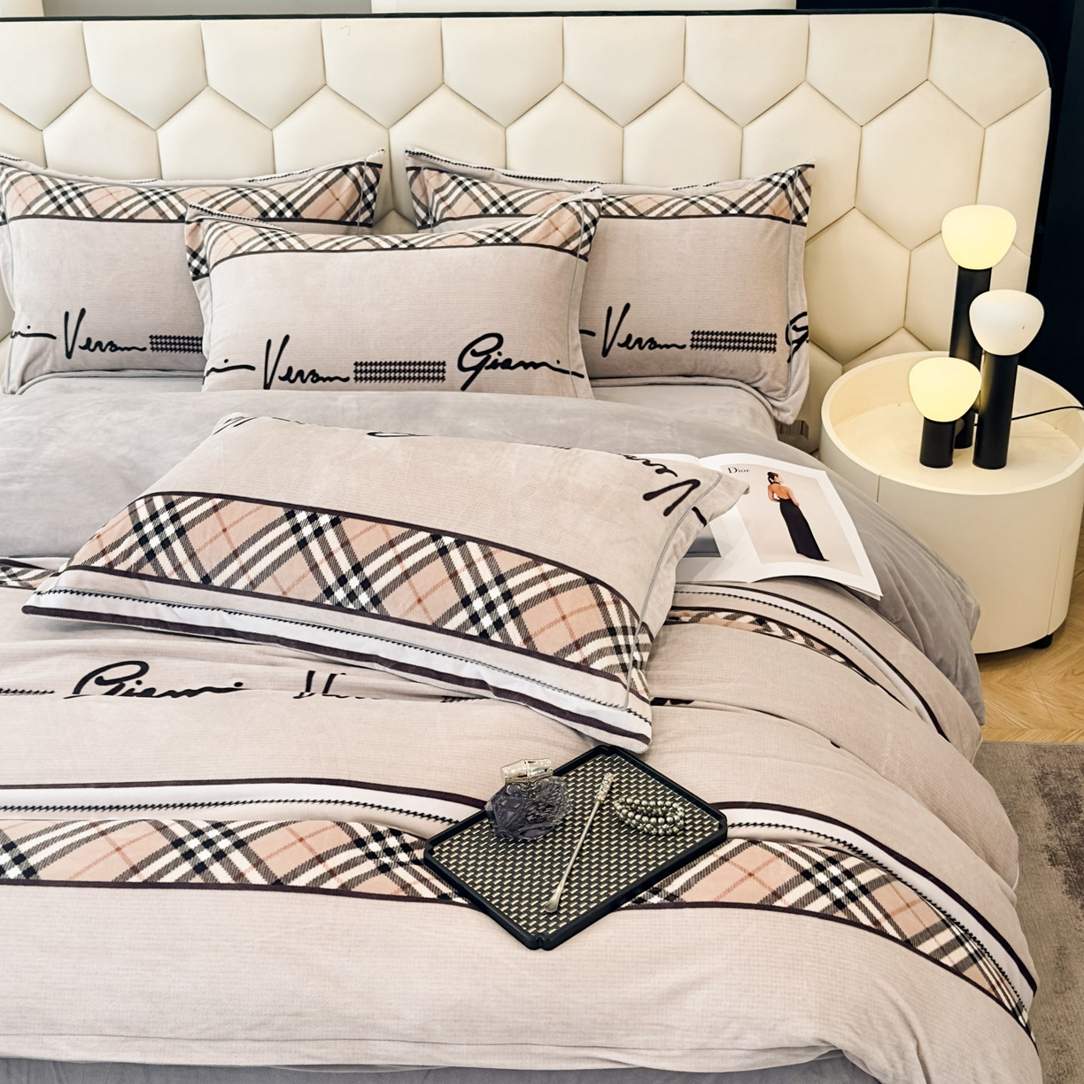 91家纺网 家纺一手货源 找家纺 喜四方 2025新款超细旦婴儿宝宝绒印花四件套 罗拉