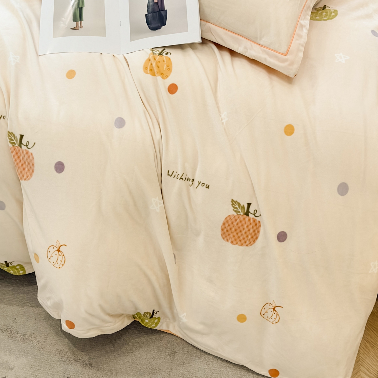 91家纺网 家纺一手货源 找家纺 喜四方 2025新款超细旦婴儿宝宝绒印花四件套 梦幻乐园 -米