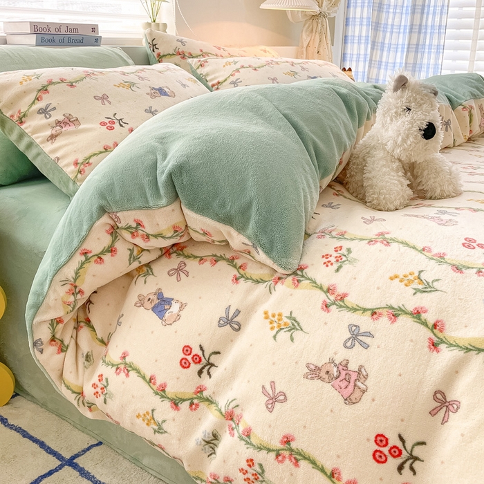 91家纺网 家纺一手货源 找家纺 雅居纺家纺 2025新款高克重牛奶绒印花单被套 秘境小兔