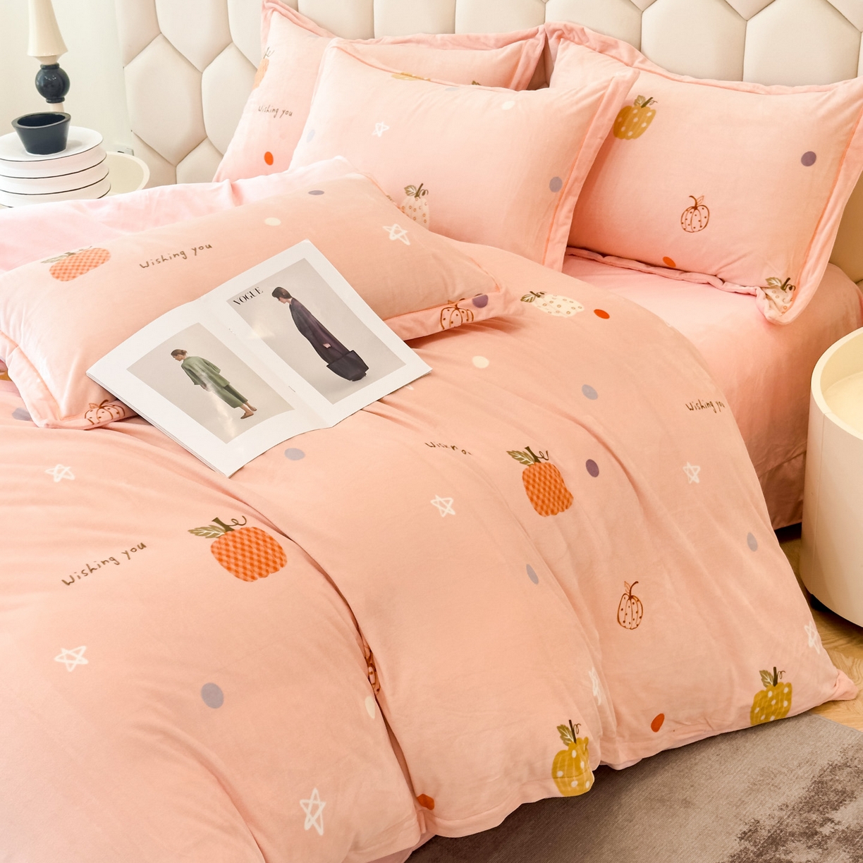 91家纺网 家纺一手货源 找家纺 喜四方 2025新款超细旦婴儿宝宝绒印花四件套 梦幻乐园-粉