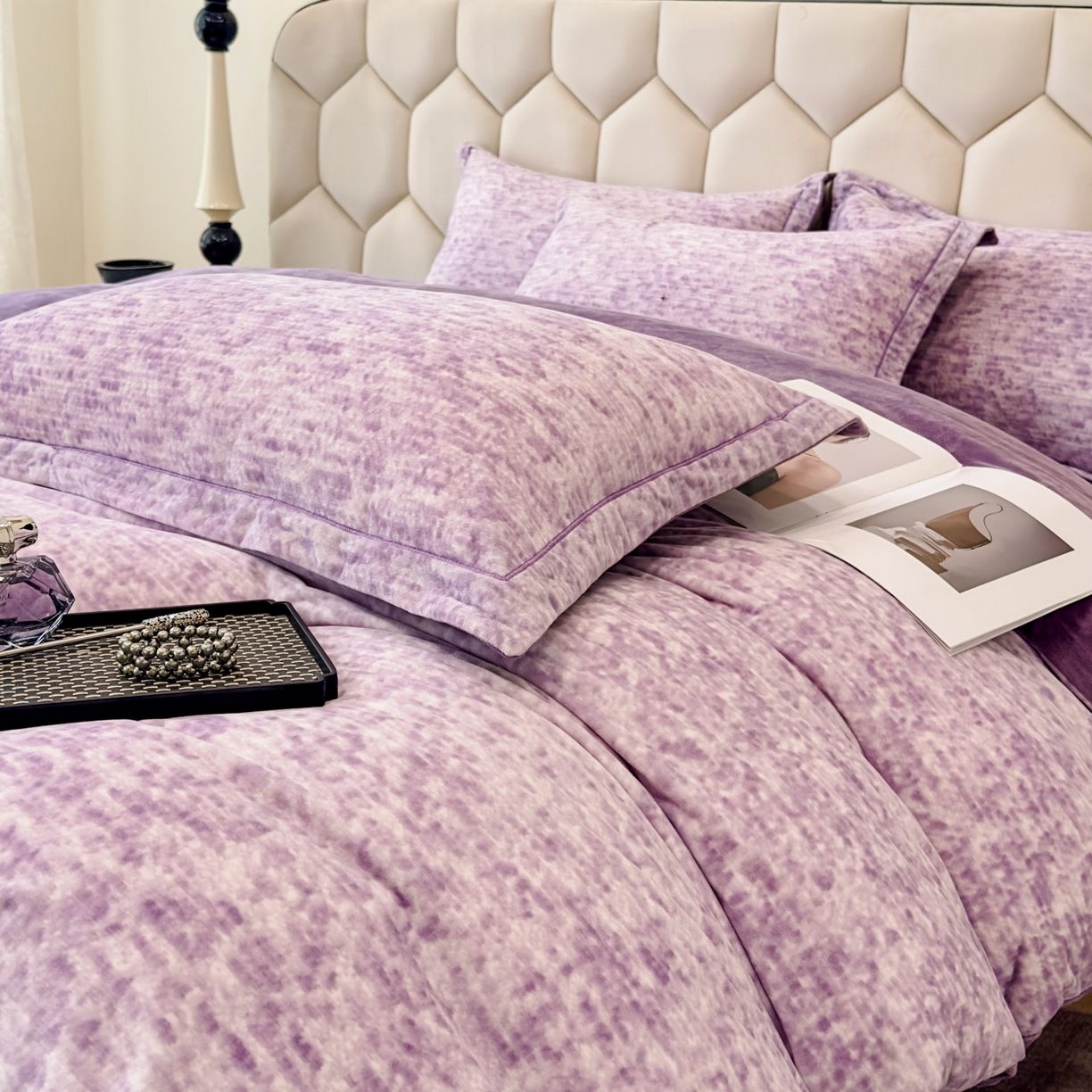 91家纺网 家纺一手货源 找家纺 喜四方 2025新款超细旦婴儿宝宝绒印花四件套 暮光之城-紫