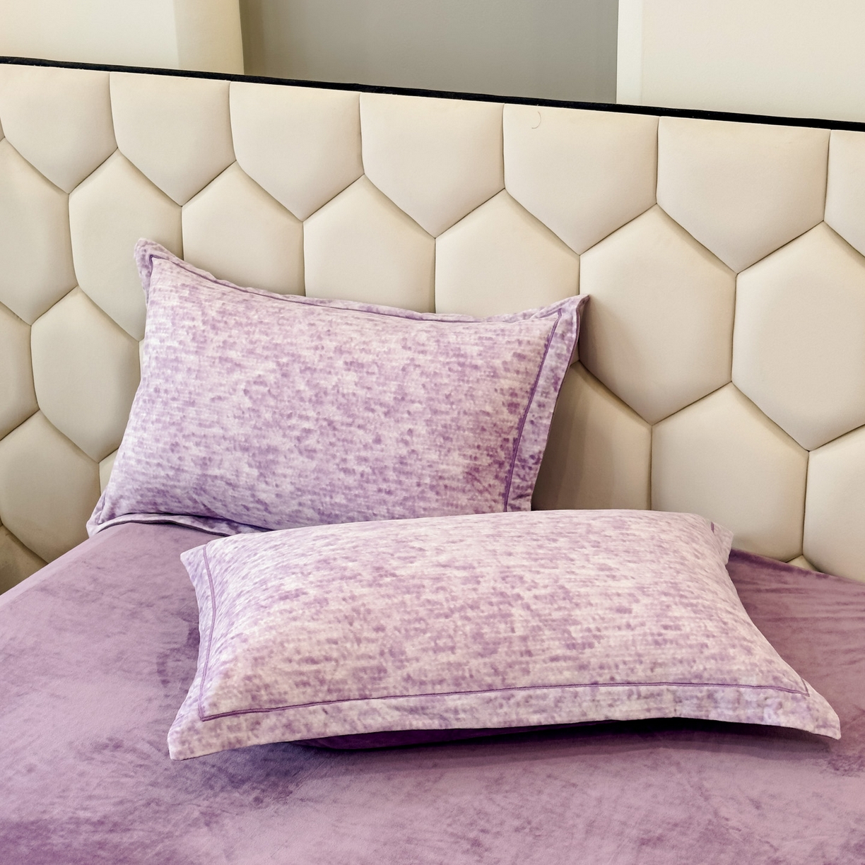 91家纺网 家纺一手货源 找家纺 喜四方 2025新款超细旦婴儿宝宝绒印花四件套 暮光之城-紫