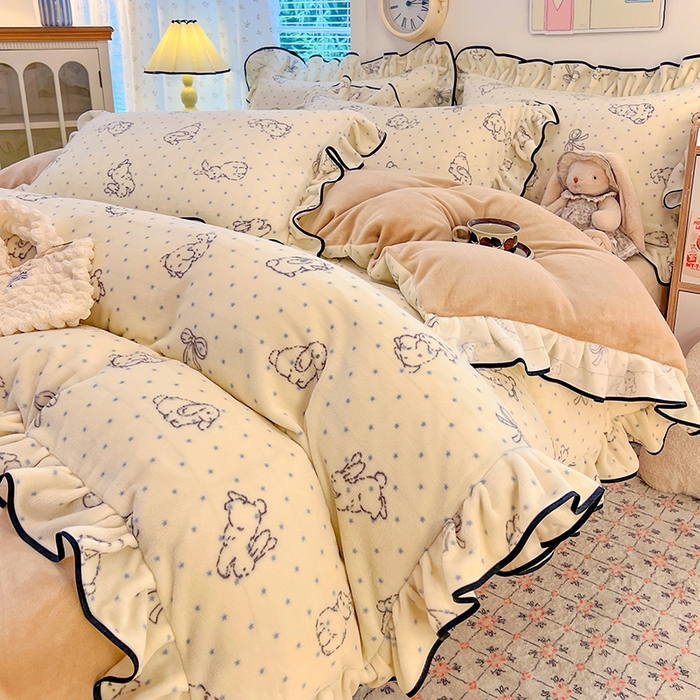 91家纺网 家纺一手货源 找家纺 HL原创 2025新款亲肤舒适韩版温暖牛奶绒四件套-花边款 花边款-星星熊