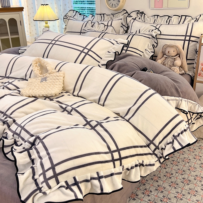 91家纺网 家纺一手货源 找家纺 HL原创 2025新款亲肤舒适韩版温暖牛奶绒四件套-花边款 花边款-简约格