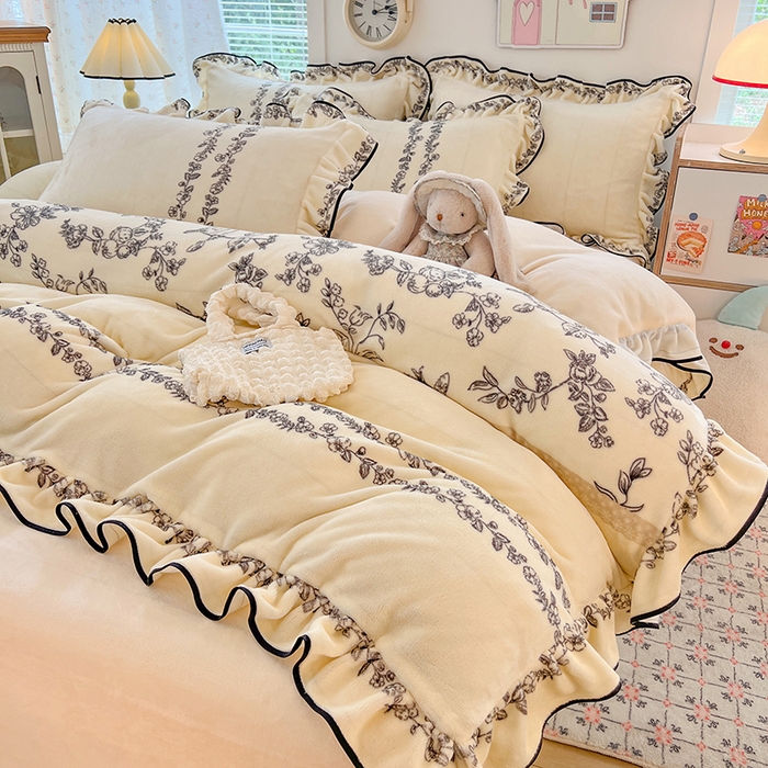 91家纺网 家纺一手货源 找家纺 HL原创 2025新款亲肤舒适韩版温暖牛奶绒四件套-花边款 花边款-法式花园