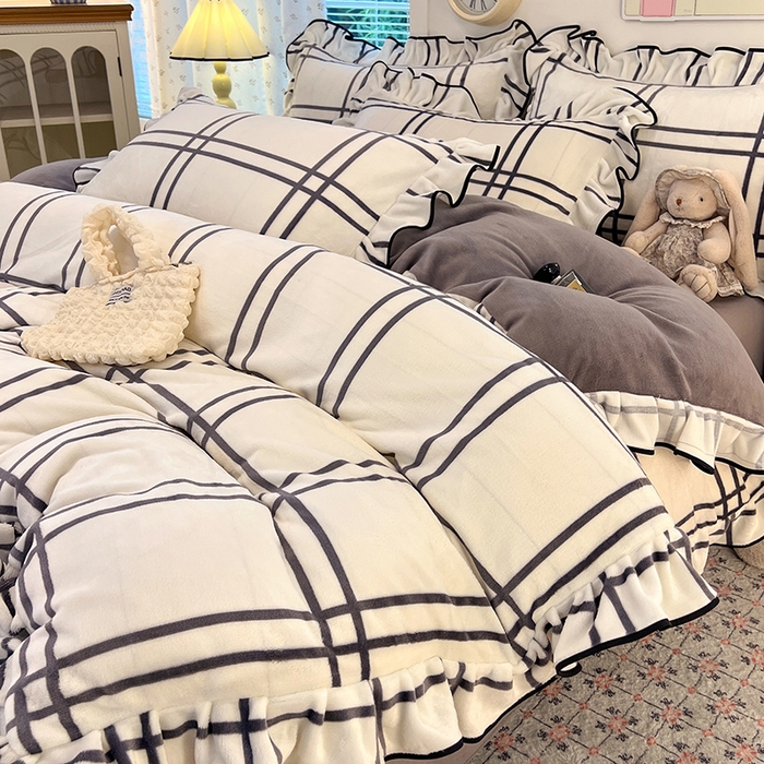 91家纺网 家纺一手货源 找家纺 HL原创 2025新款亲肤舒适韩版温暖牛奶绒四件套-花边款 花边款-简约格