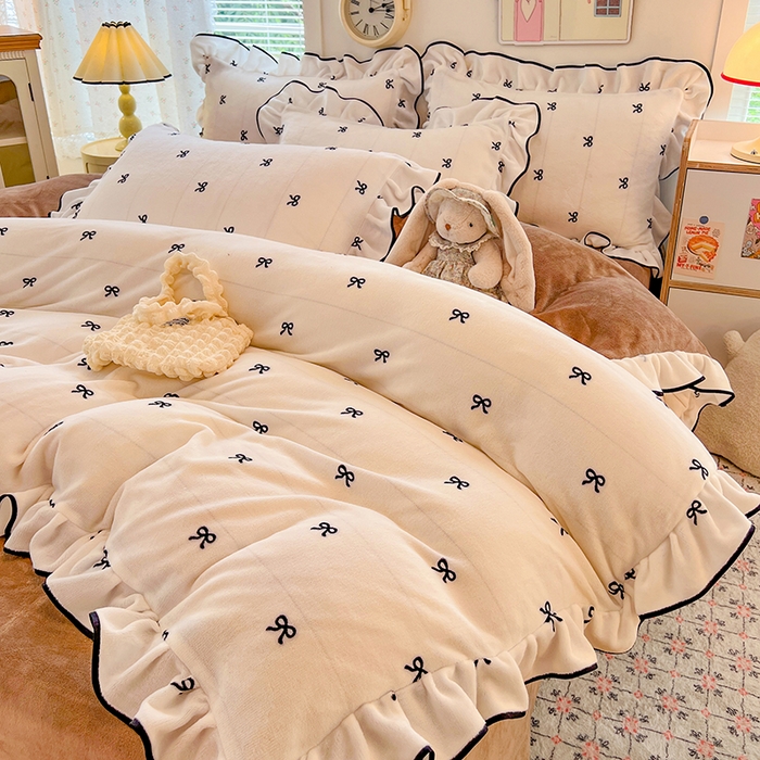 91家纺网 家纺一手货源 找家纺 HL原创 2025新款亲肤舒适韩版温暖牛奶绒四件套-花边款 花边款-蝴蝶结